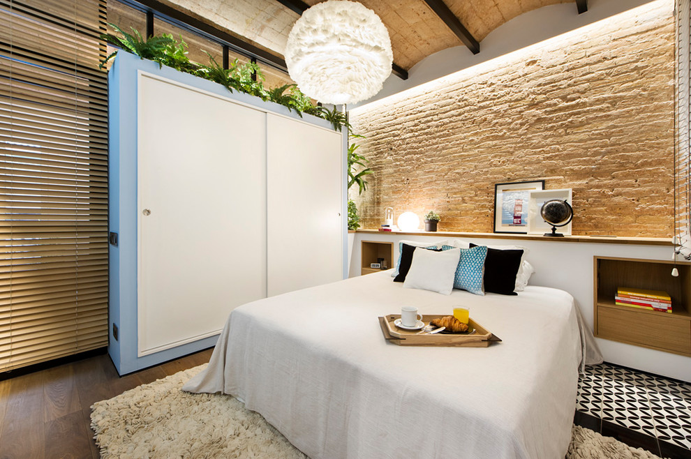 Inspiration for a beach style bedroom in Barcelona.