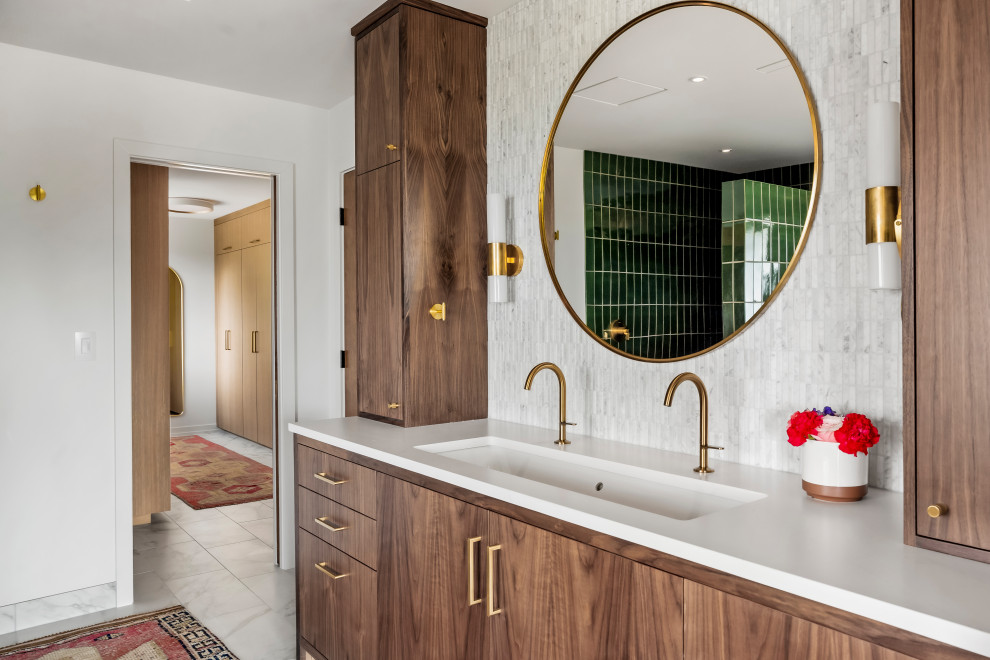 SW PDX Primary Bathroom/Primary Walk-inCloset