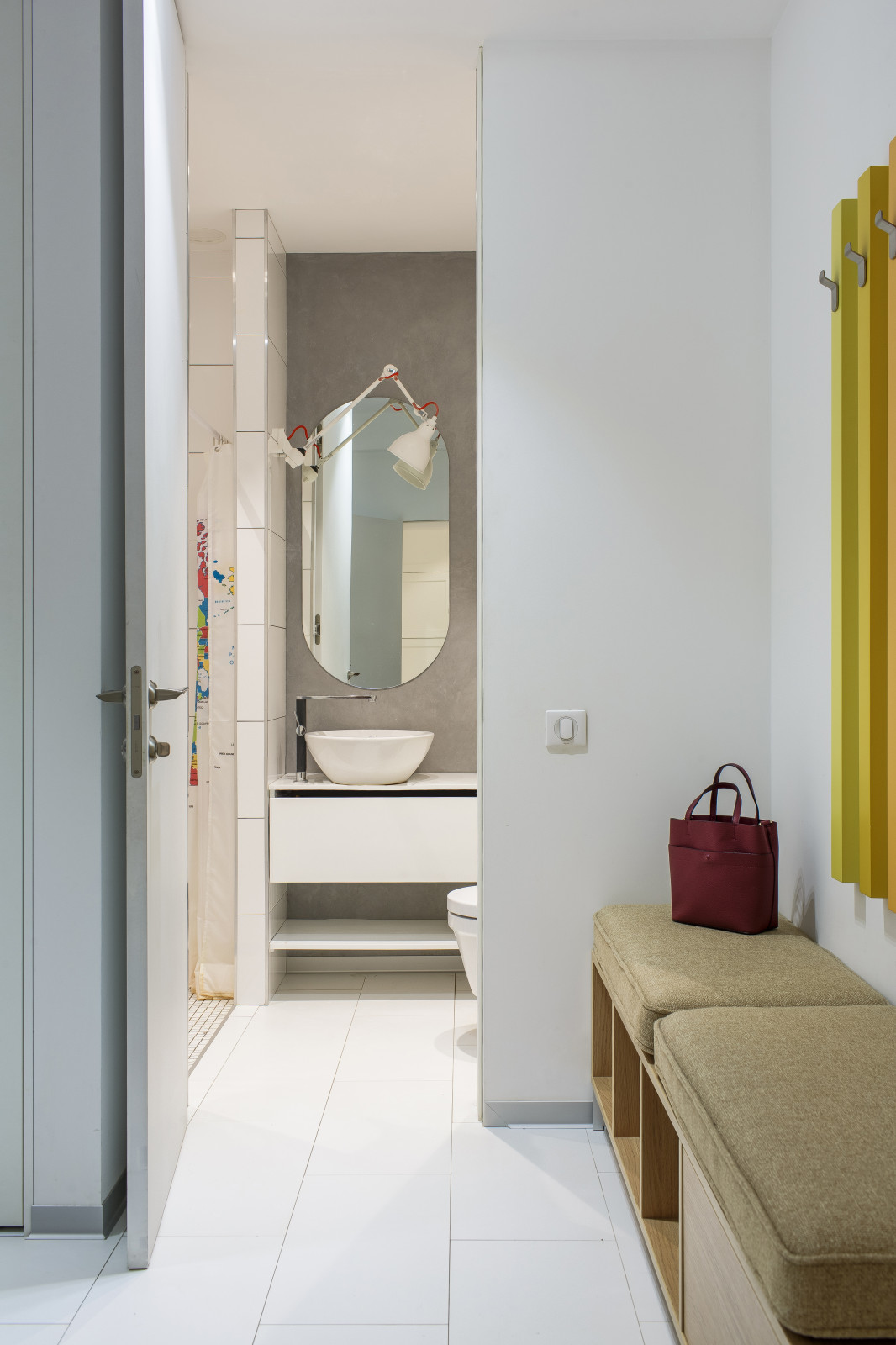 Белая квартира на Самарской площади