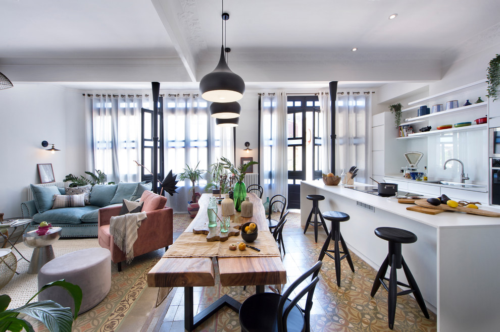 Design ideas for an eclectic living room in Barcelona.