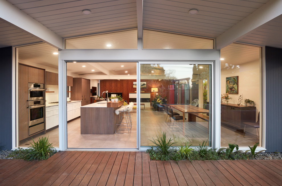 Great Room Eichler - Midcentury - Deck - San Francisco - by Klopf ...