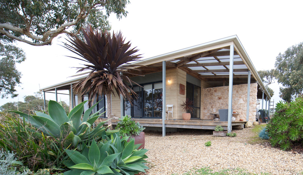 This is an example of a country exterior in Adelaide with stone veneer.