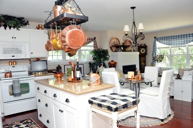 Motherinlaw Apartment  Small spaces  Traditional  Minneapolis  by Dominion Builders