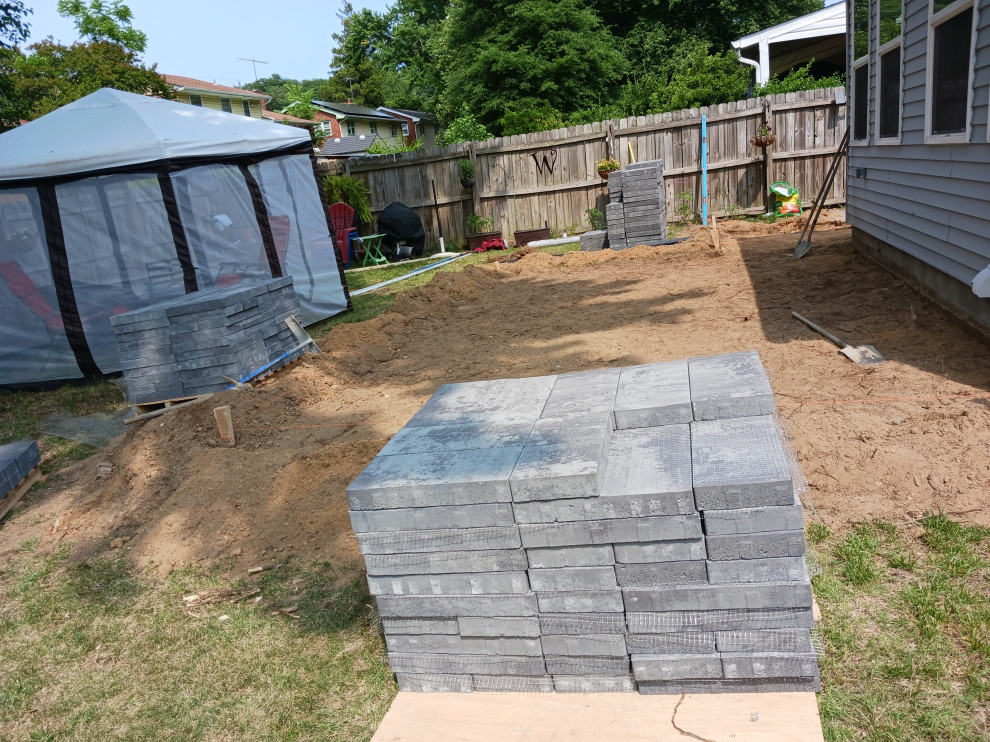 Patio - Paver | Retaining Wall - Stone