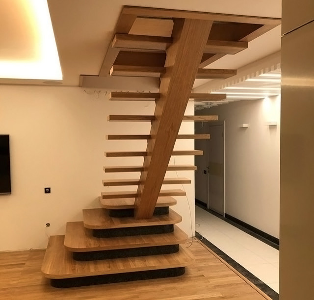 Двухэтажная квартира в Москве . Реализация