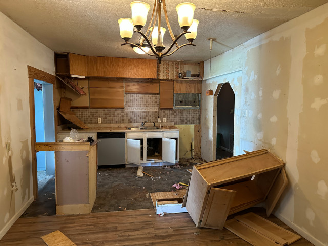 Before - Kitchen rustic
