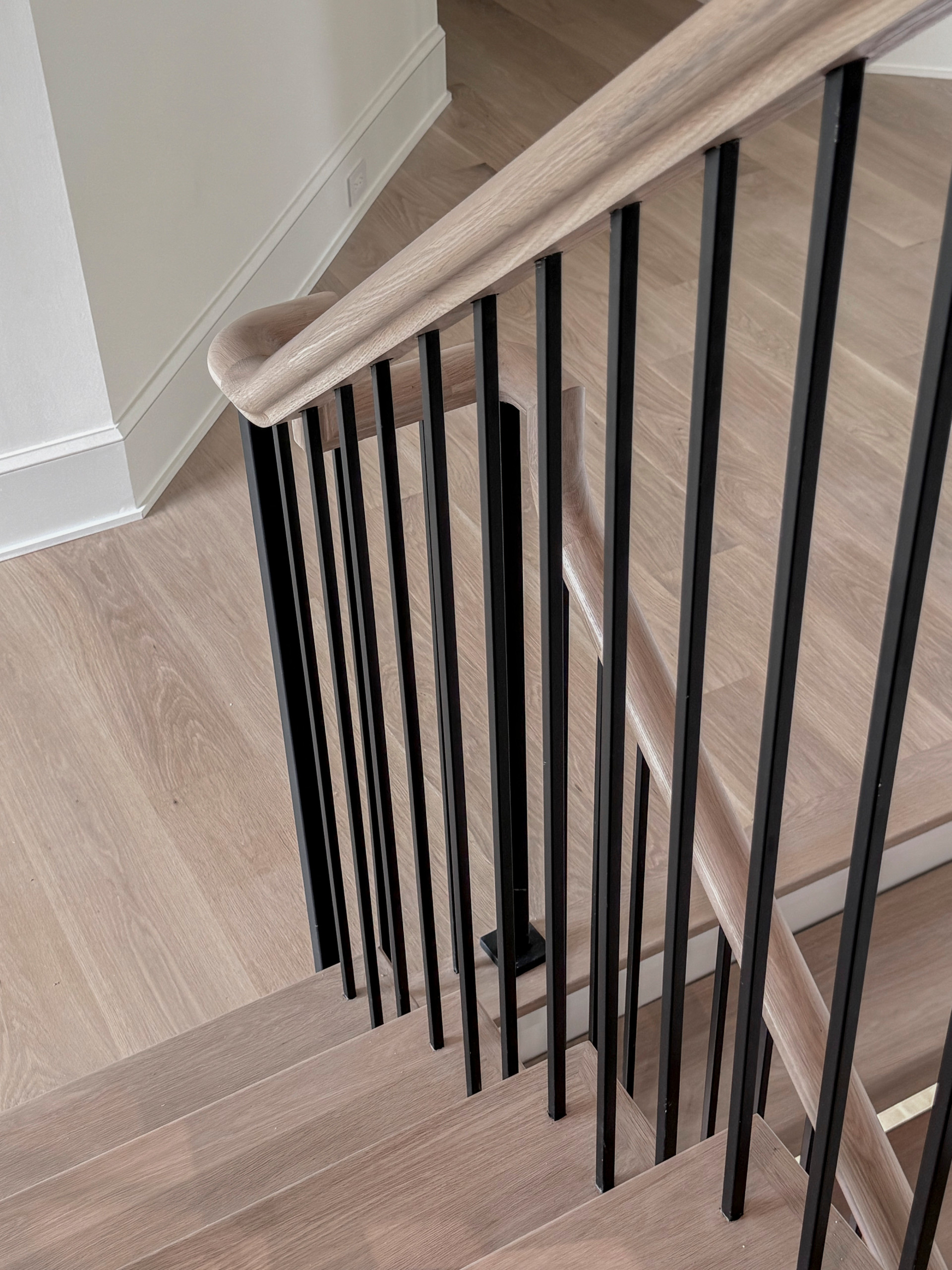 122_Modern Steel & Wood Floating Staircase, Arlington VA 22207