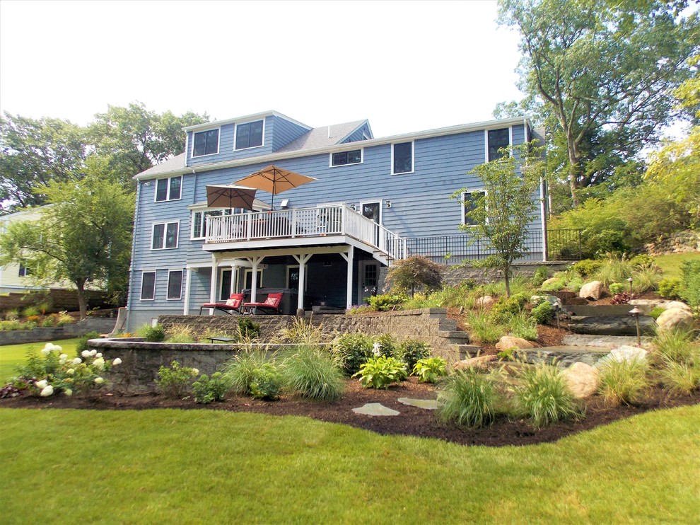 Transitional home design photo in Boston