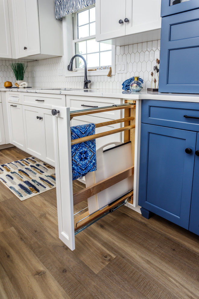 Home design - transitional home design idea