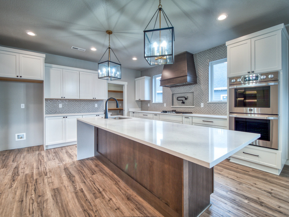 Kitchen - transitional kitchen idea