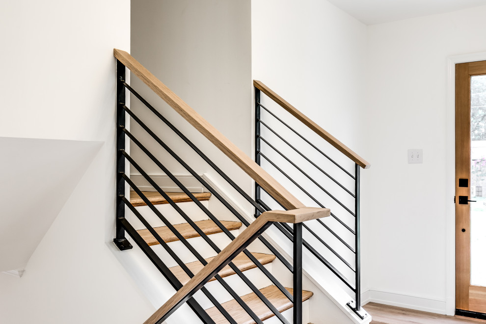 Идея дизайна: лестница среднего размера в стиле ретро