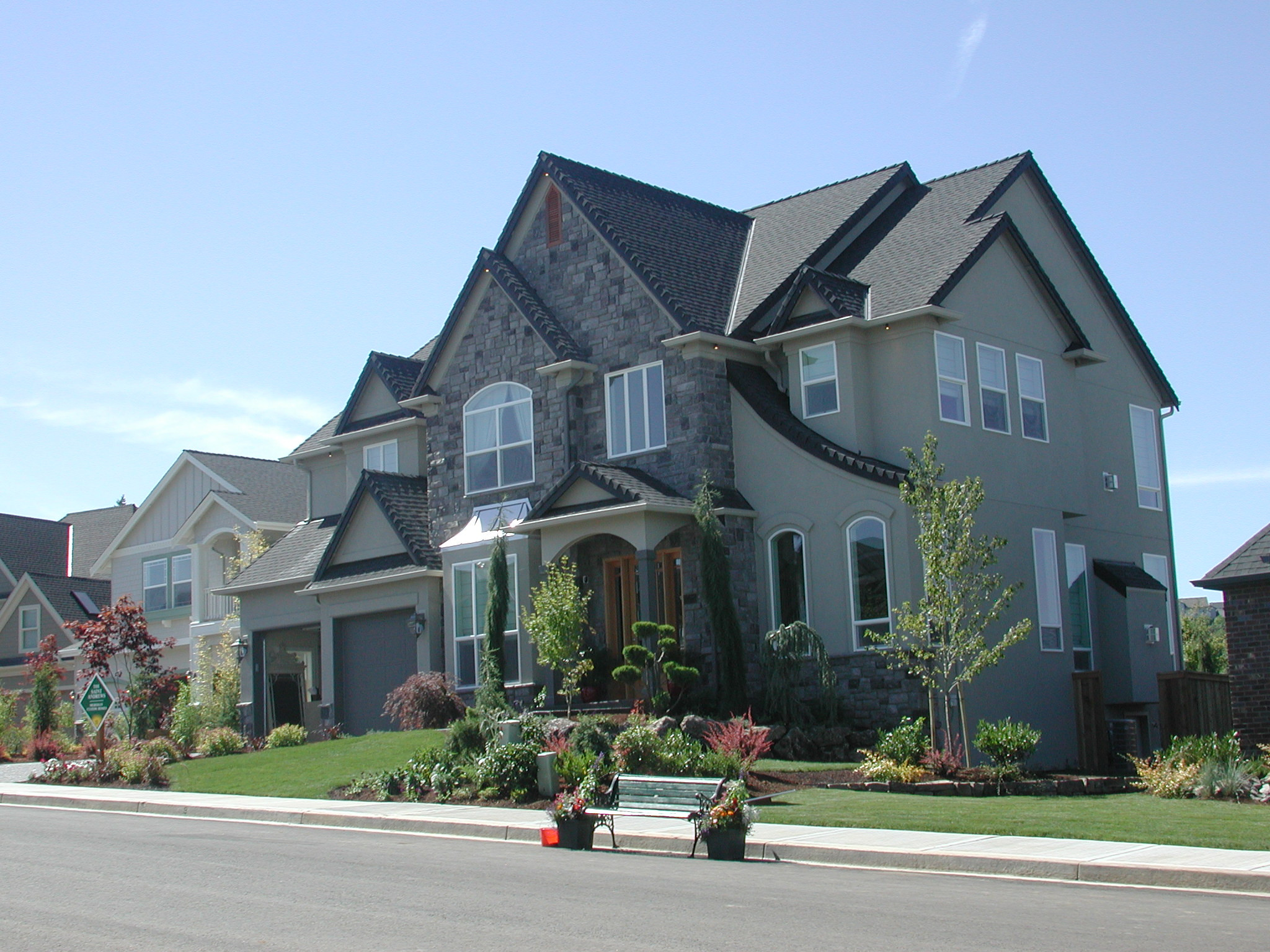 Parade of Dreams house for a playful family.