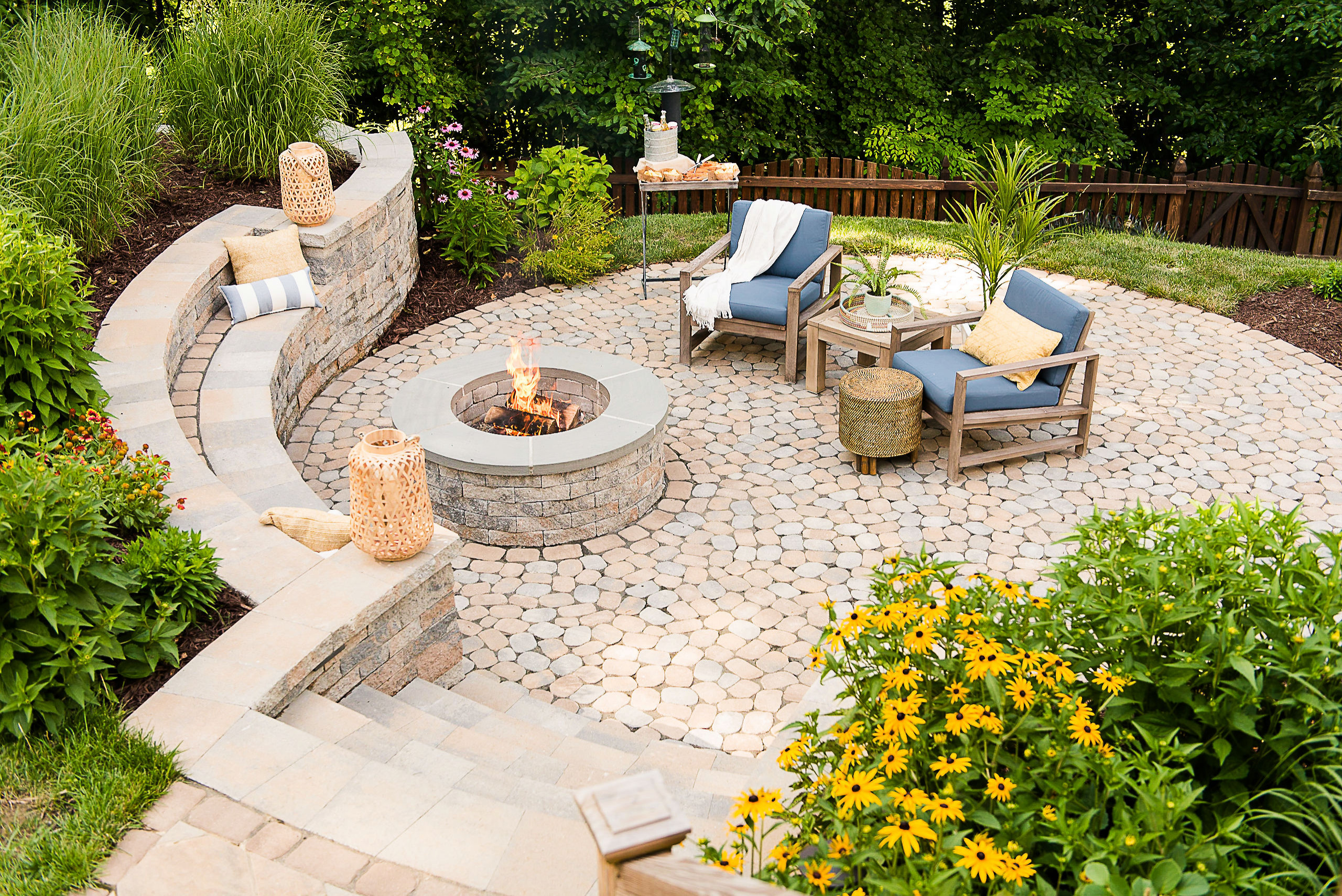 How to Design a Low-Maintenance Yard, image size:2560x1710