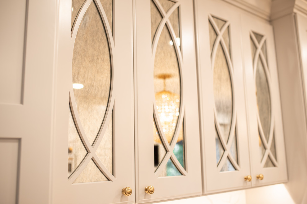 Example of a transitional kitchen design in Baltimore