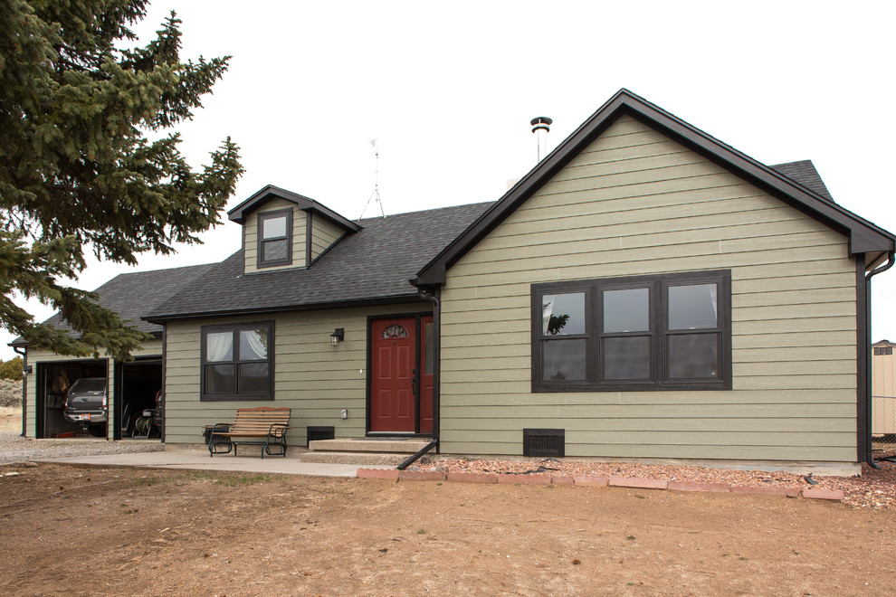 Transitional home design photo in Denver