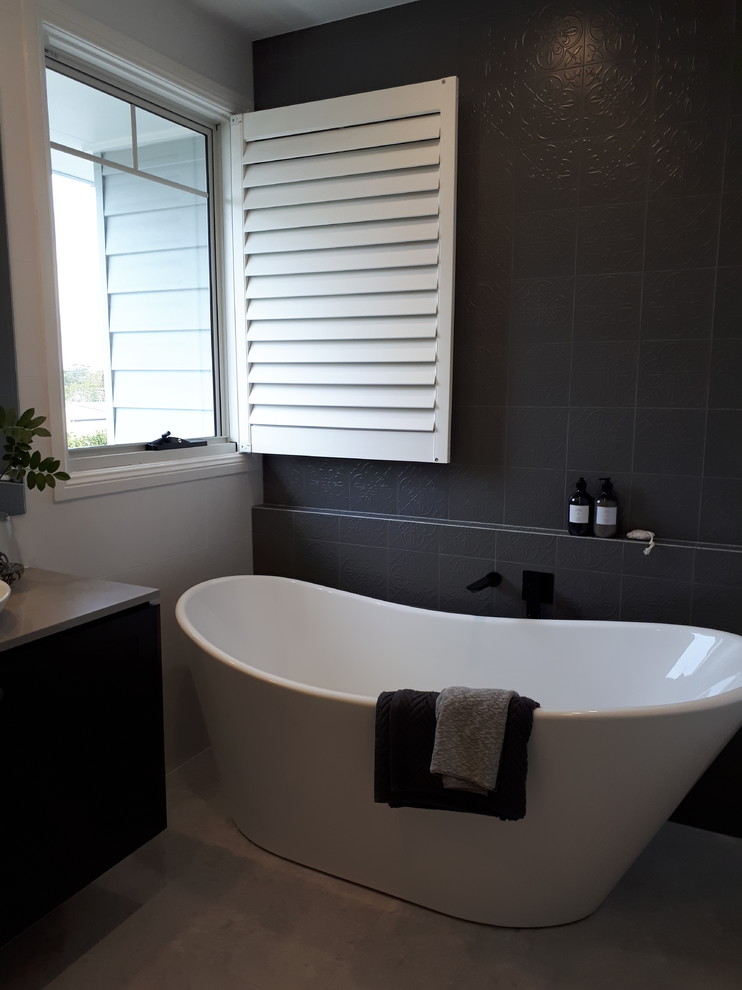 Photo of a contemporary bathroom in Central Coast.