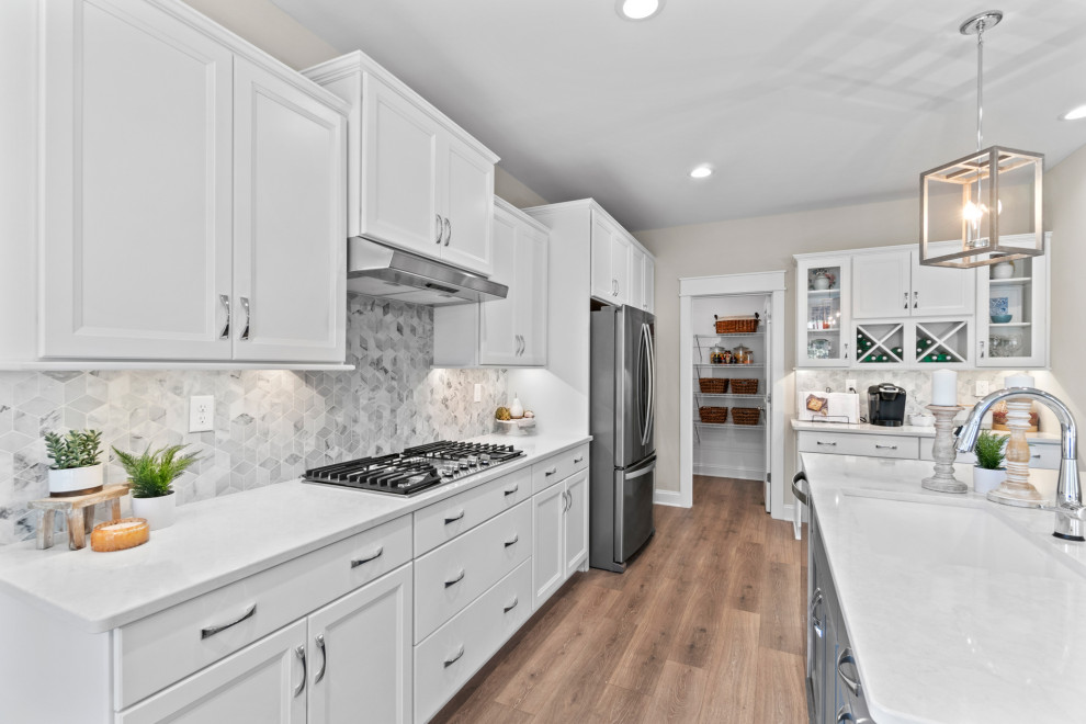 Monterey at Rountrey New Market Kitchen Cuisine Richmond par Main Street Homes Houzz
