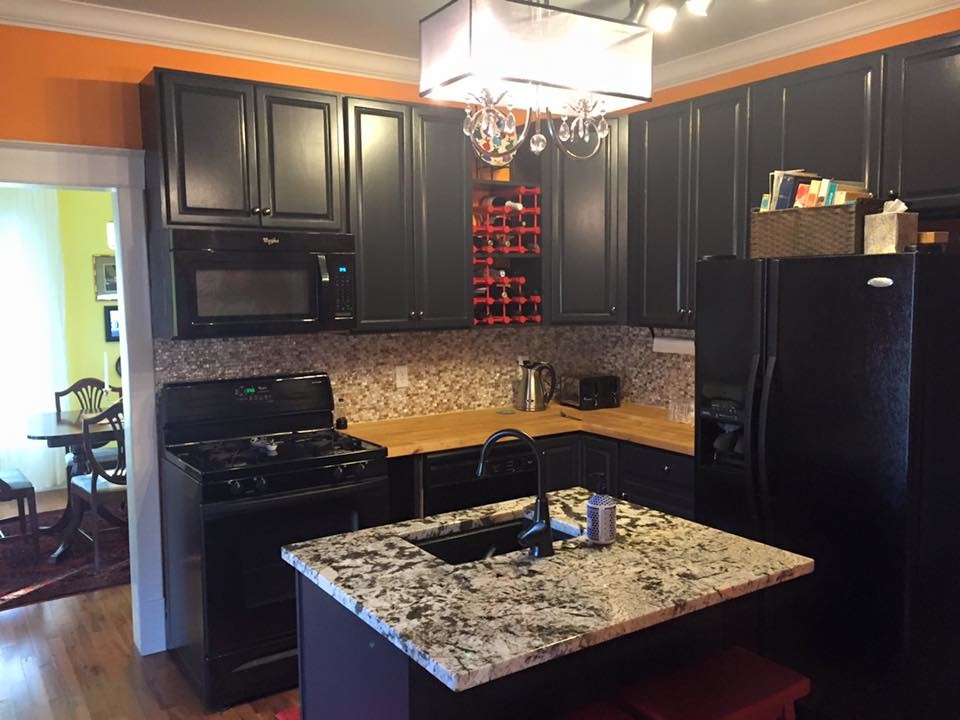 Inspiration for a transitional kitchen remodel in Chicago