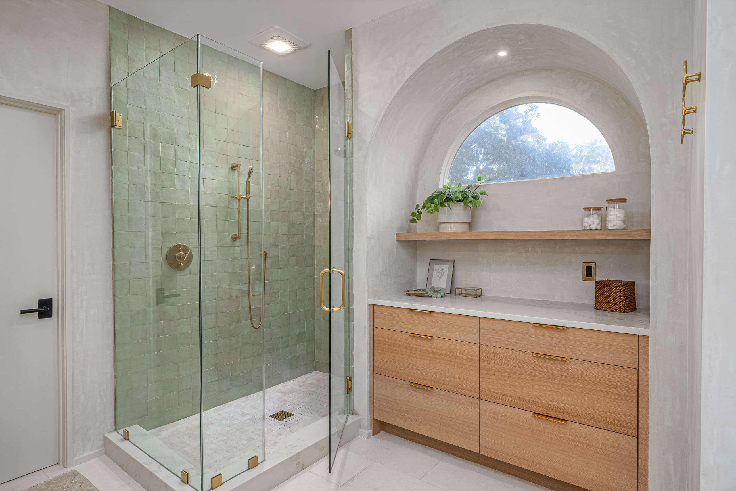 Master Bath - Landings