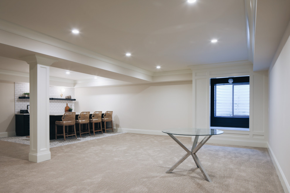 Inspiration for a transitional home design remodel in Chicago