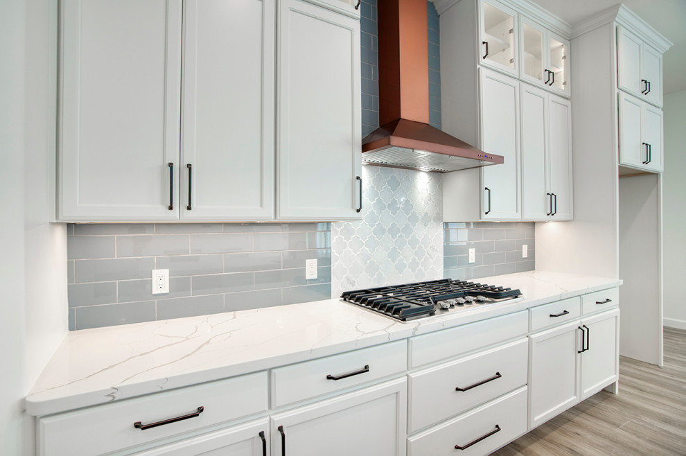 Transitional kitchen photo in Phoenix
