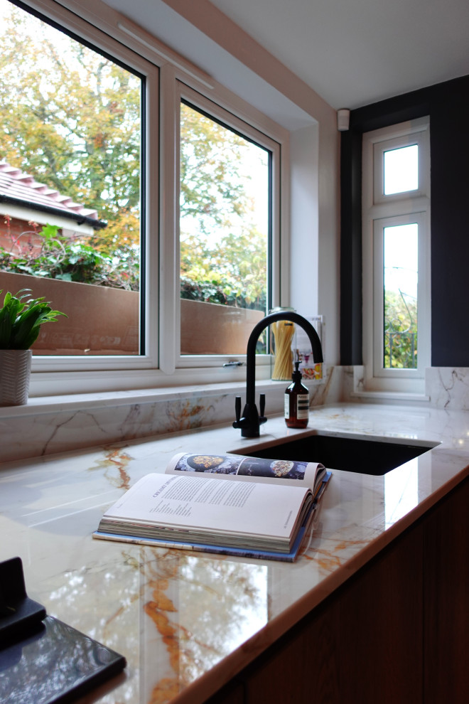 The Bilton Kitchen - Gola - RRP £25,000 - Luxe Price £20,500