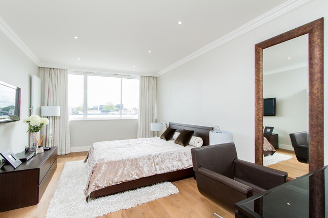 Riverside Chic modern-sovrum