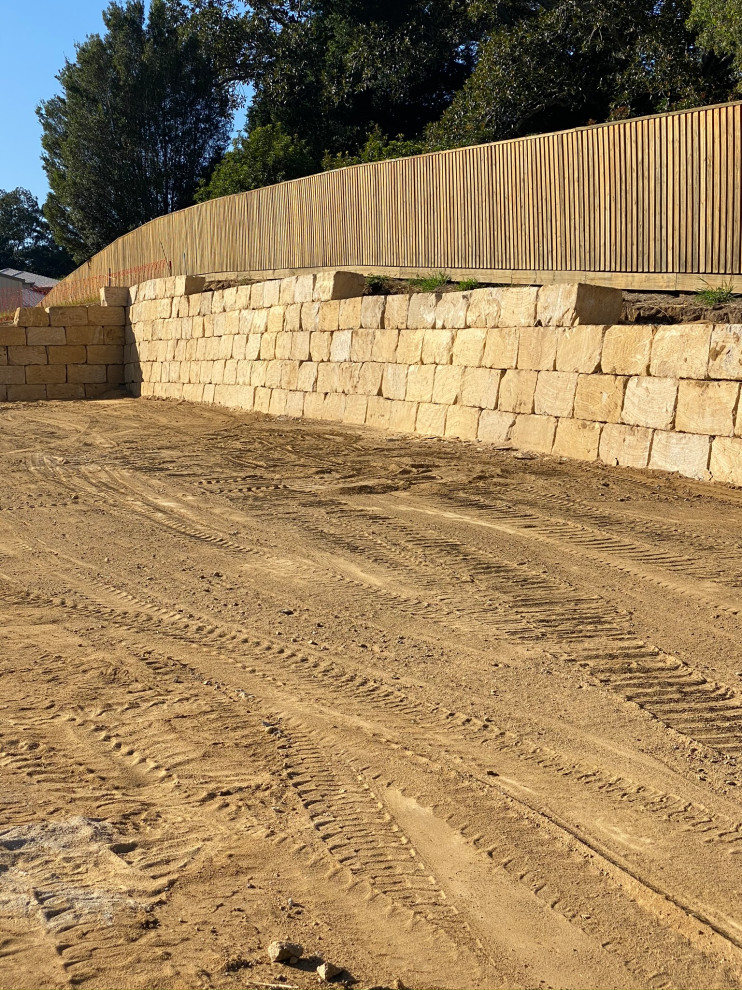 Rock Walls By Listonia