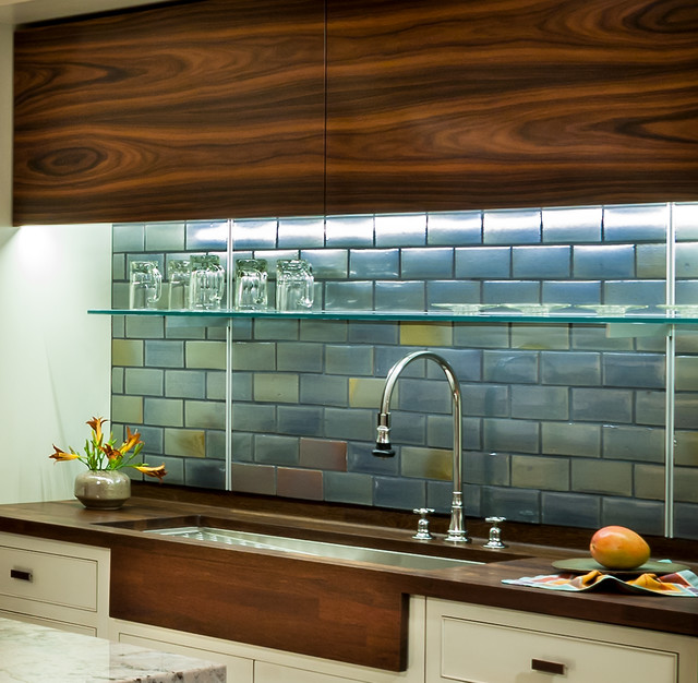 Transitional transitional-kitchen