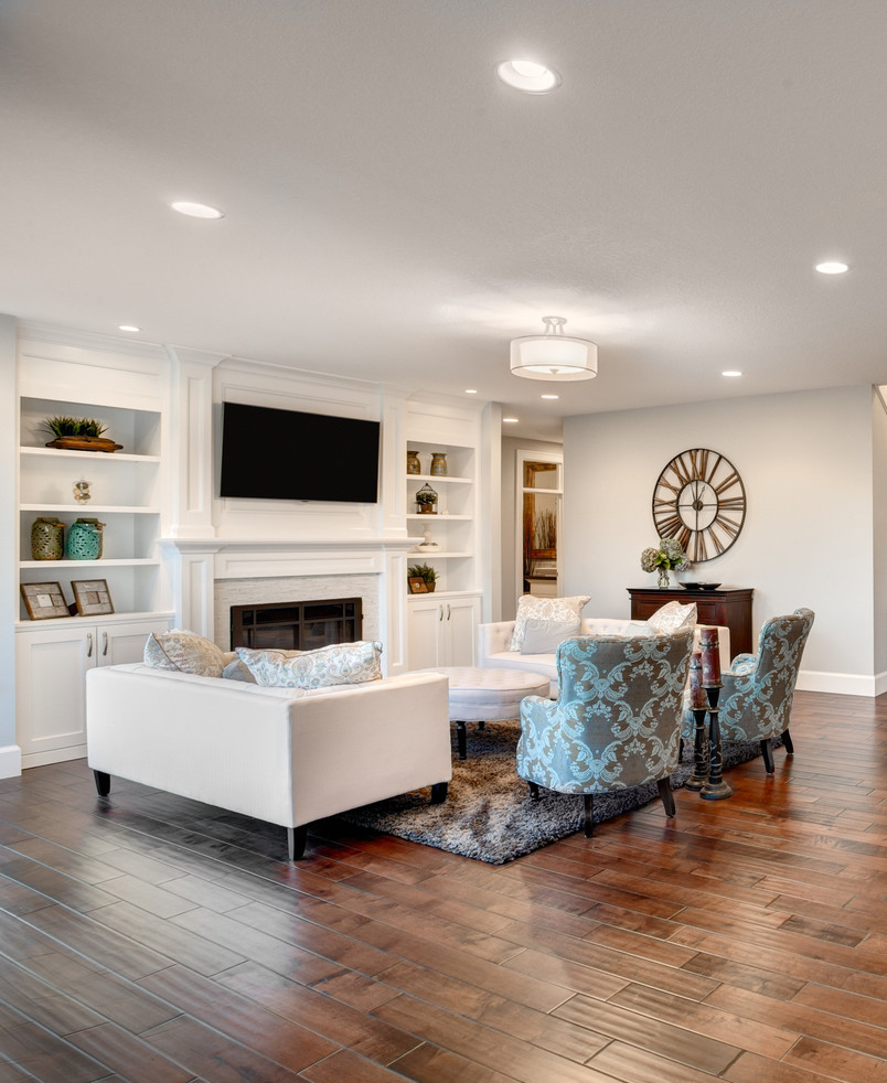 Example of a living room design in Los Angeles