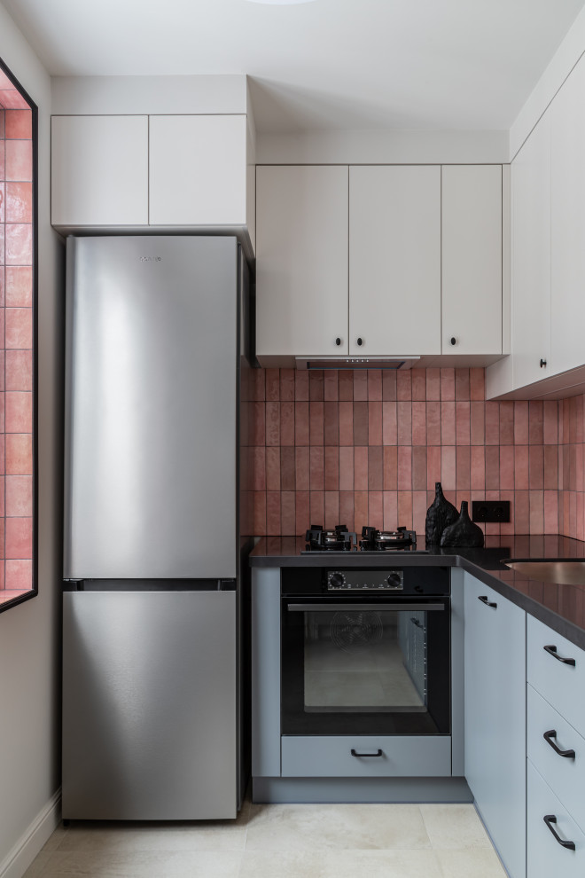 Уютная однокомнатная квартира с большим окном