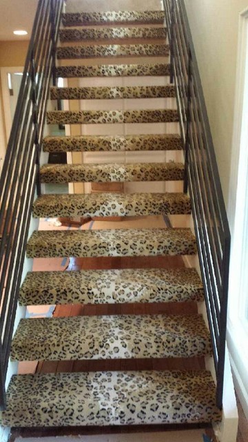 Custom Home contemporain-escalier