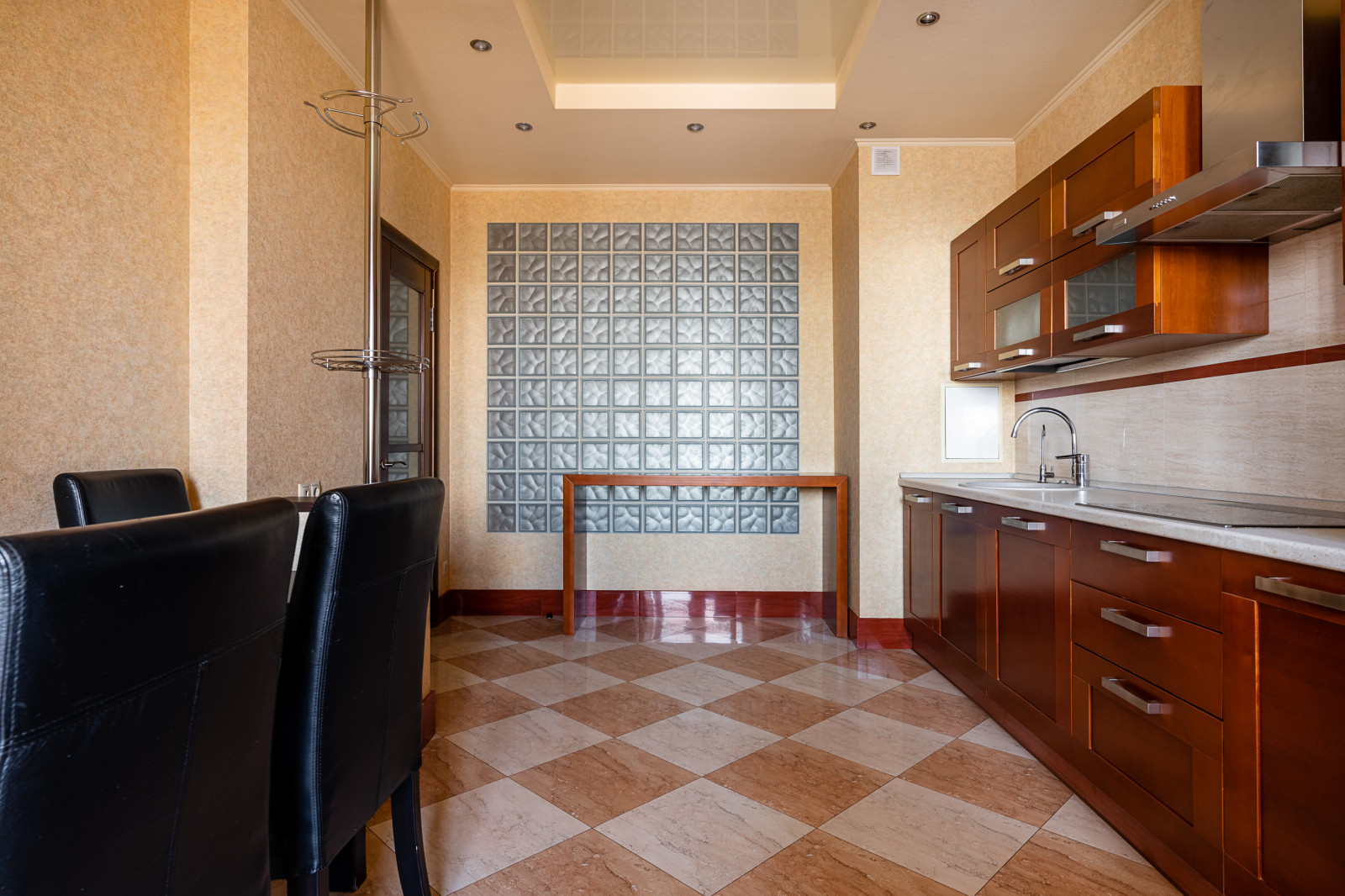 Интерьерная фотосъёмка квартиры в Краснодаре :: 11 ноября 2019