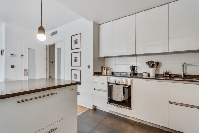 Sal&oacute;n Valverde scandinavian-kitchen