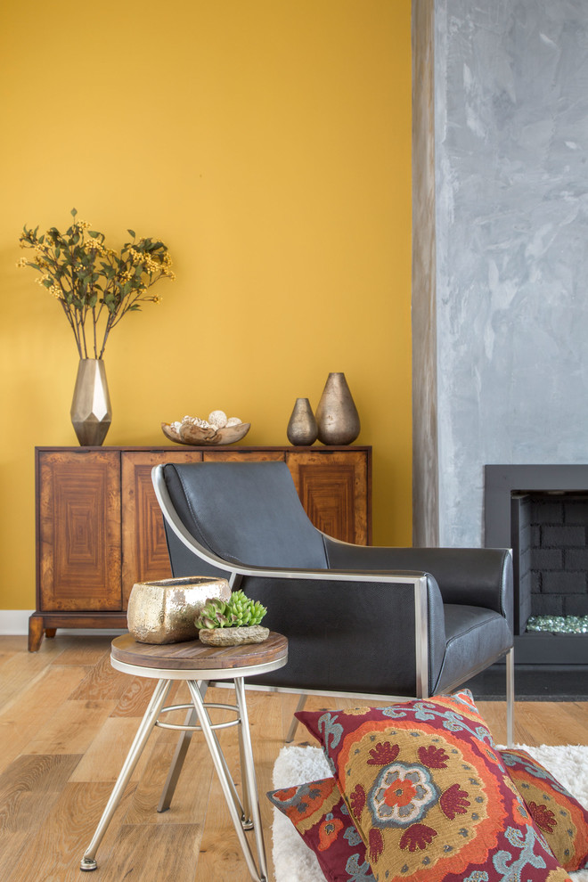 Dunn-Edwards 2017 Color of the Year: Honey Glow (DE5354) - Living Room