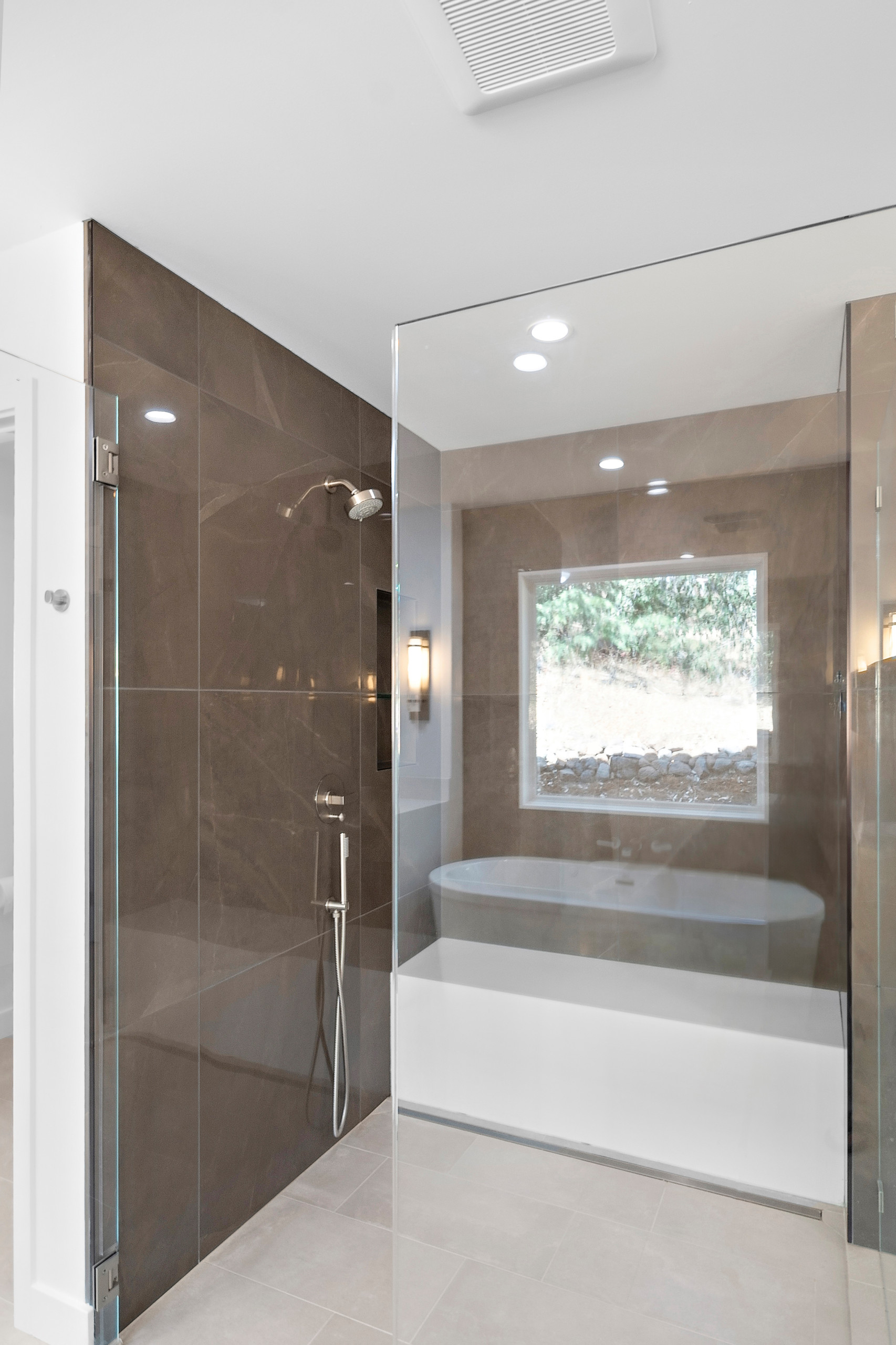 Santa Rosa | New Transitional Bathroom Remodel