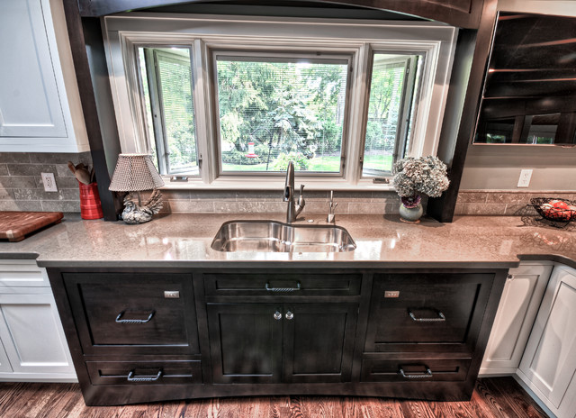 Transitional kitchen transitional-kitchen