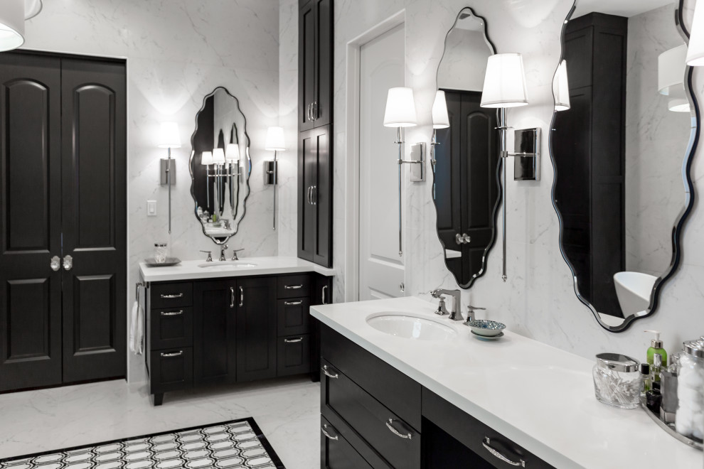 Black & White Bathroom