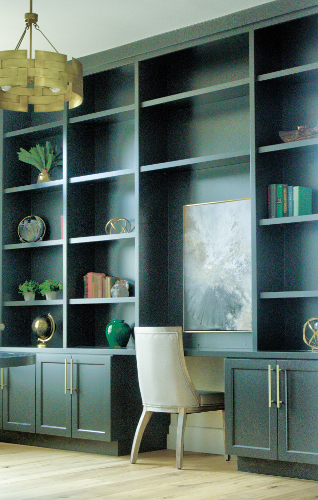 Inspiration for a timeless built-in desk home office library remodel in San Francisco