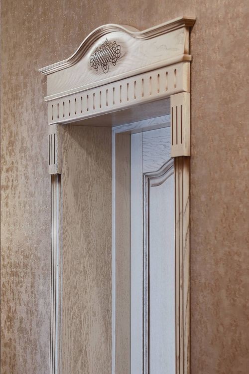 Дверные наличники  в стиле ампир
