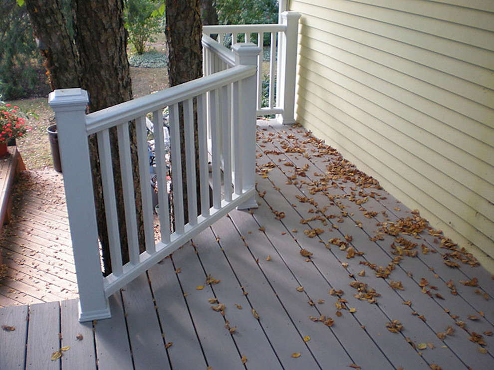 Inspiration for a mid-sized backyard balcony deck remodel with no cover
