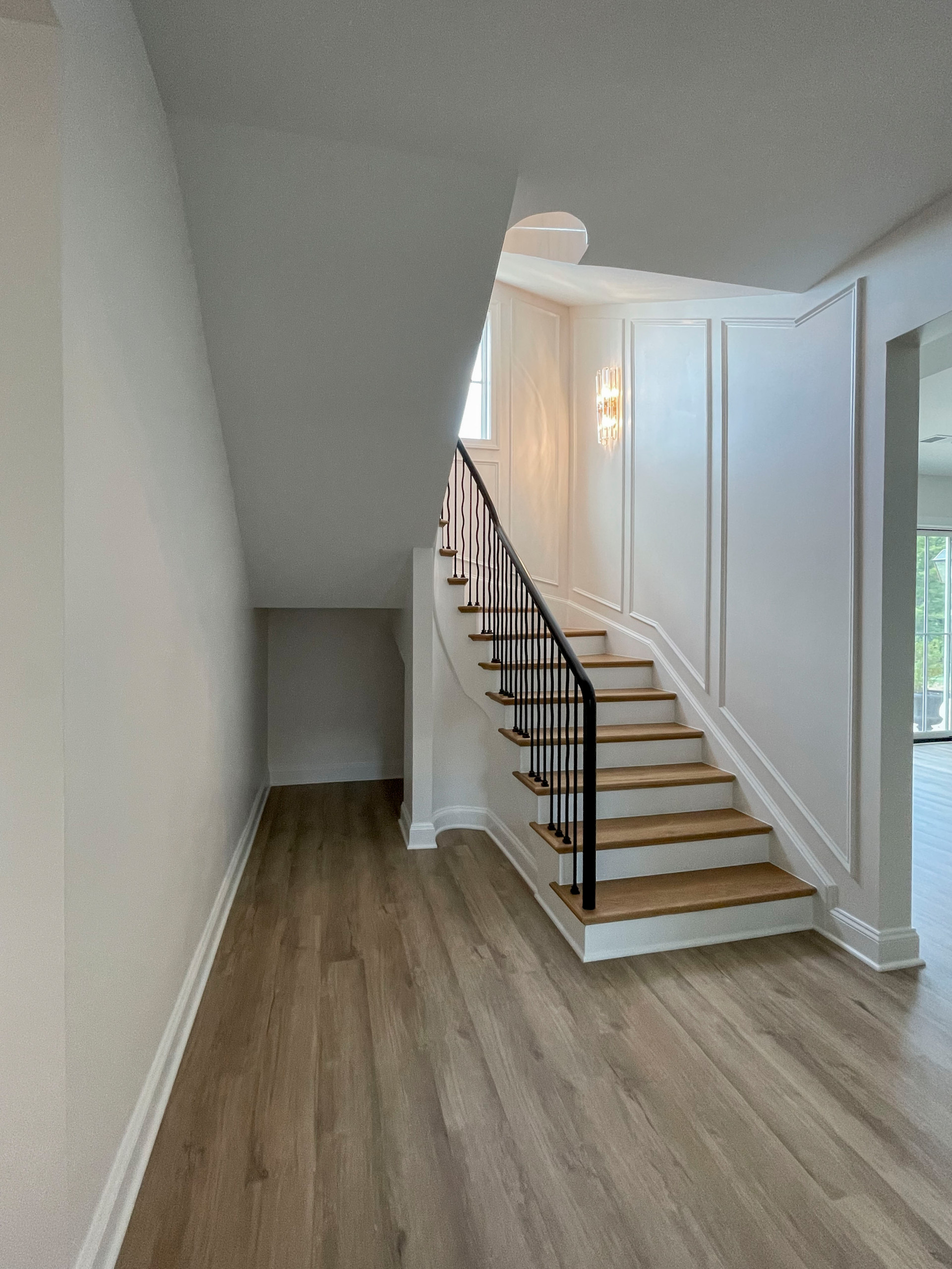 106_Modern Balustrade System Meets Traditional Winding Stairs, Aldie VA  20105