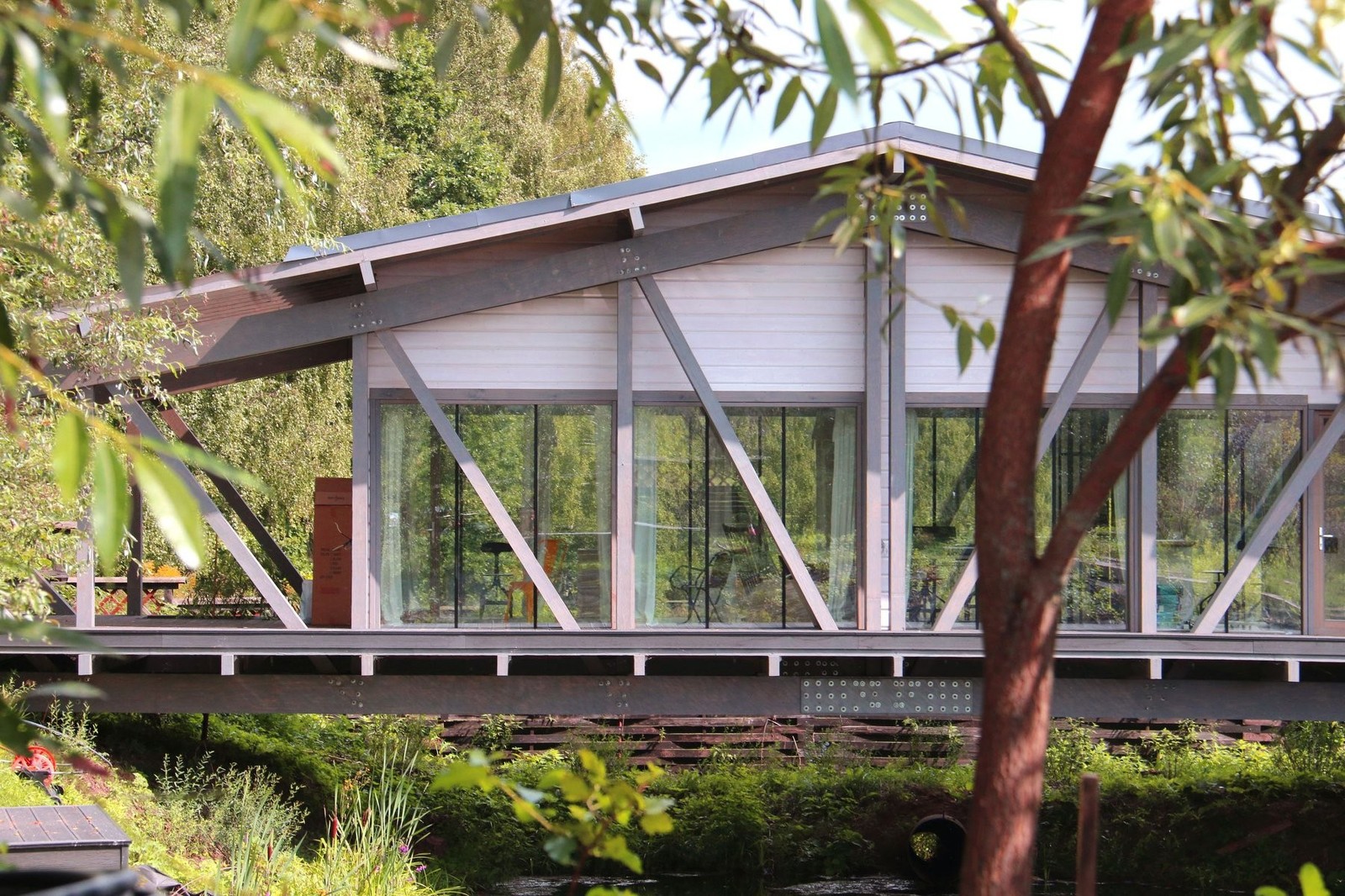 Дом над водой