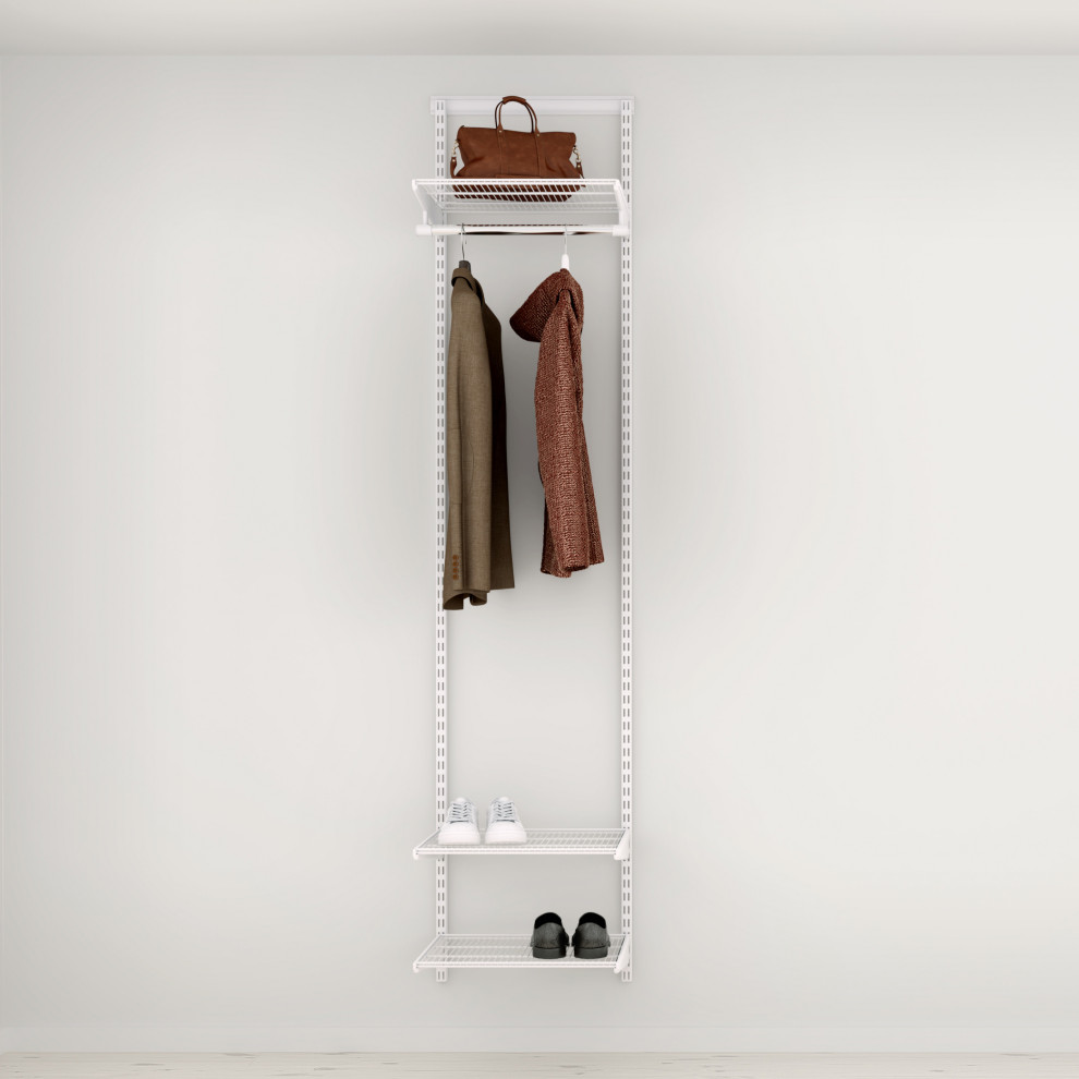 Inspiration för ett litet nordiskt walk-in-closet för könsneutrala, med öppna hyllor, vita skåp, laminatgolv och beiget golv