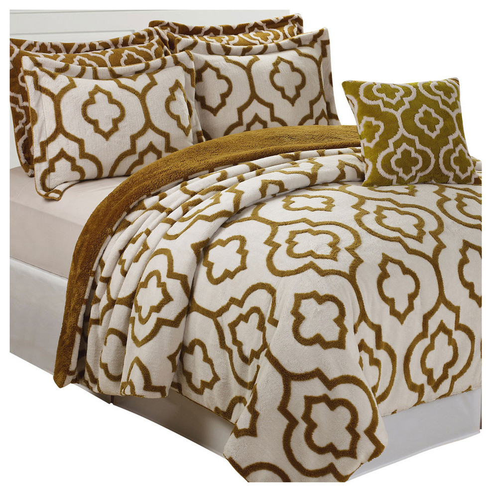 Jacquard Sherpa 6 Piece Bed Spread Set Mediterranean Quilts And Quilt Sets by BNF Home Houzz