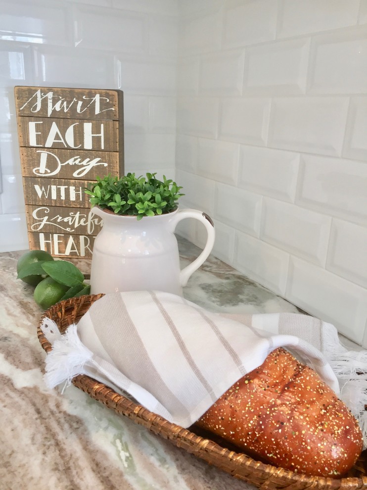 Home design - transitional home design idea