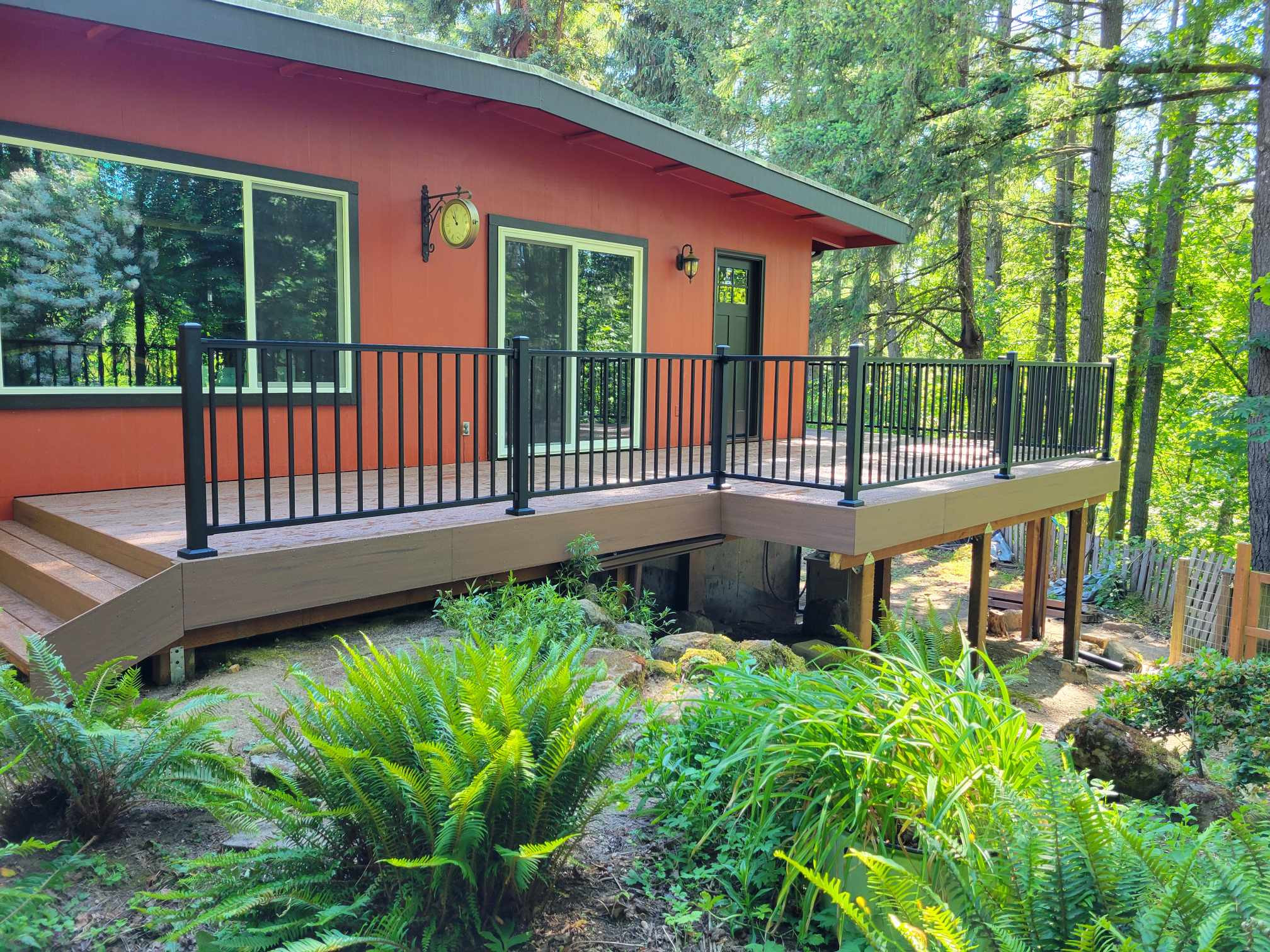 PVC decking with aluminum railing