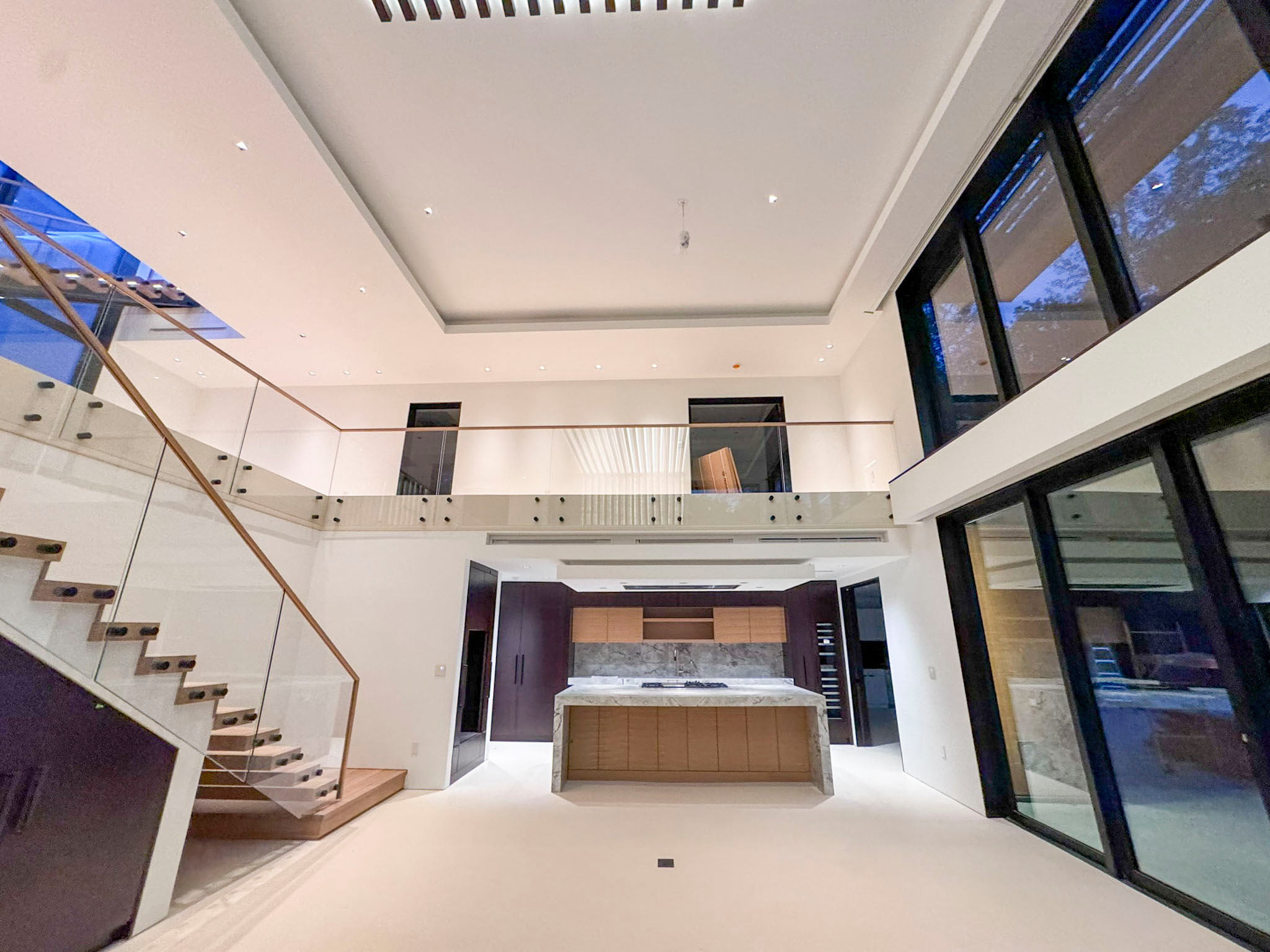 126_Visually Open and Light Contemporary Staircase, Mclean, VA 22102