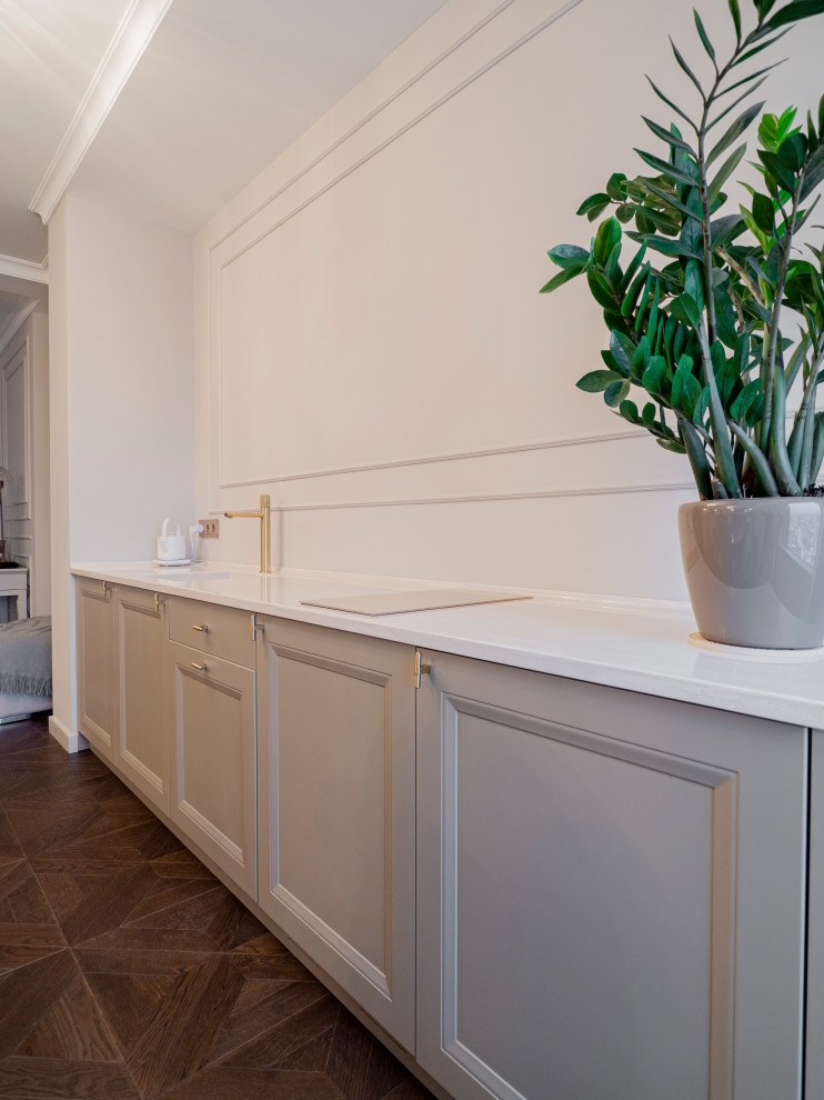 Меблировка квартиры: необычная кухня и гардеробная