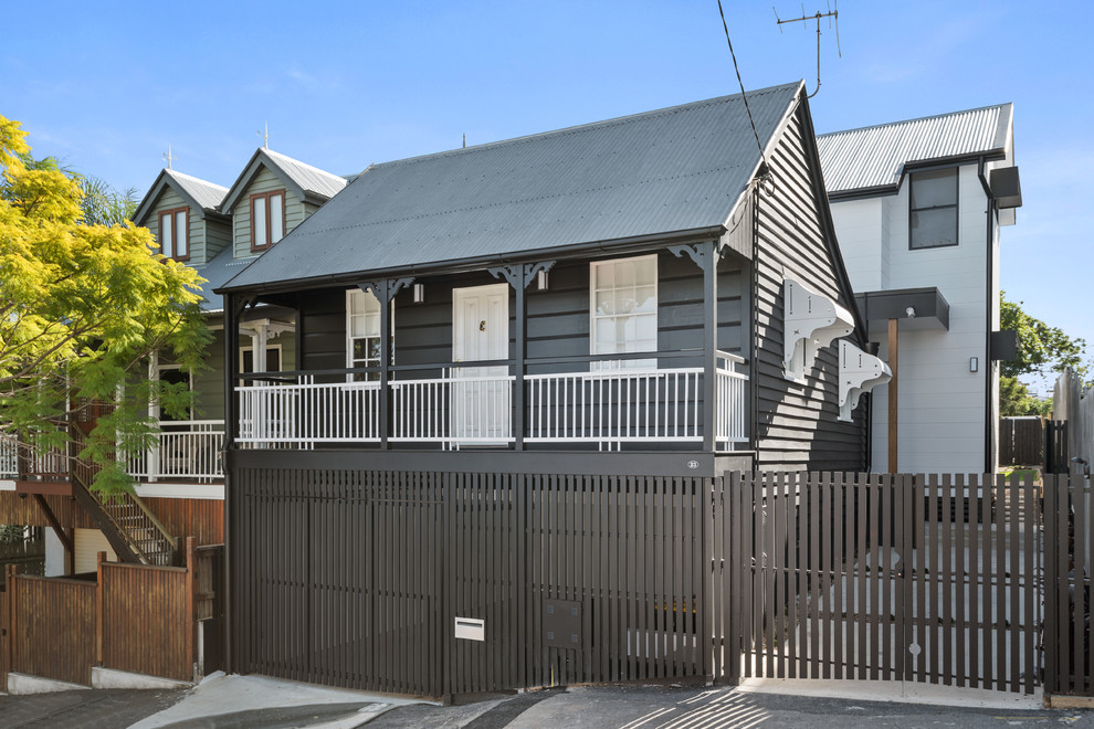 Photo of a contemporary exterior in Brisbane.